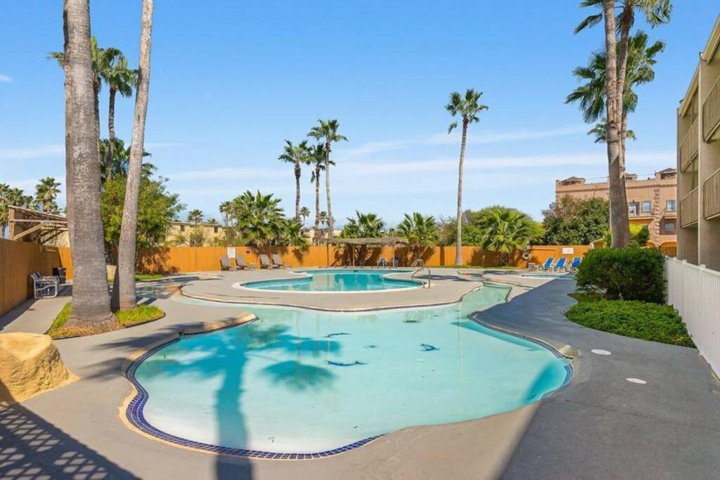 2 Bed 2 Bath Condo By Beach With Resort Pool South Padre Island Esterno foto